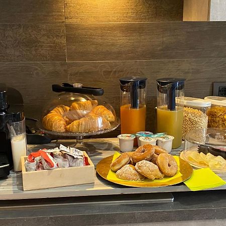 B&B Feni Помпей Екстериор снимка