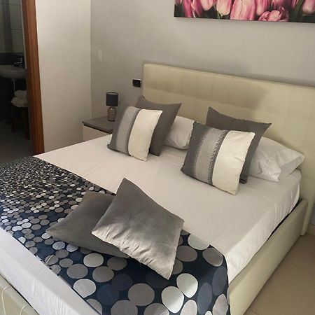 B&B Feni Помпей Екстериор снимка